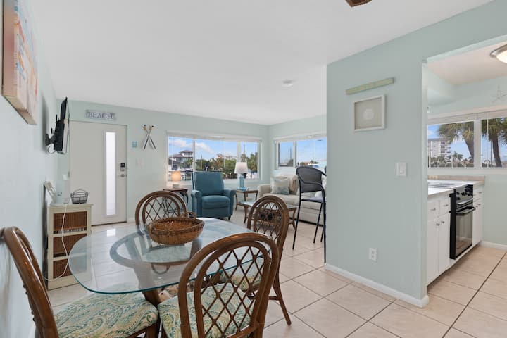 Steps From The Beach - Crescent Shore 201 - Fort Myers Beach, FL