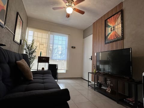 Anuncio de Airbnb popular: Diamante Apartment, Starlink, Guaranteed Water, Patio en Acapulco De Juárez