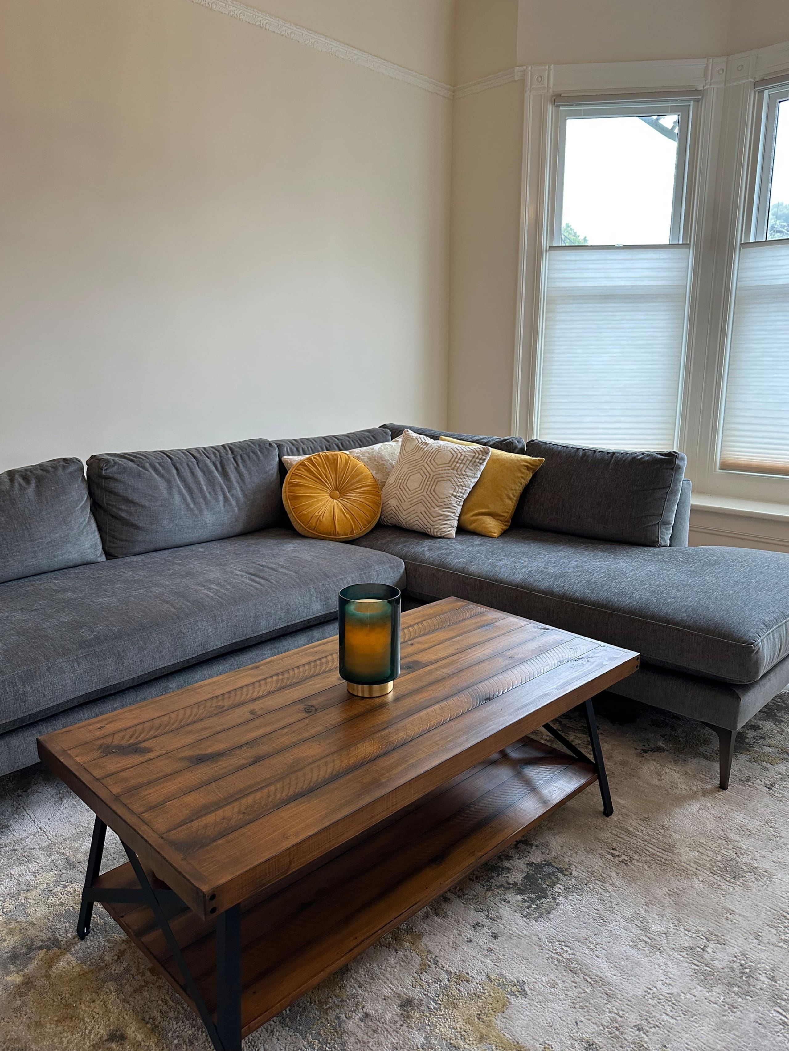 Home in San Francisco · ★5.0 · 4 bedrooms · 6 beds · 2 baths - Image 4