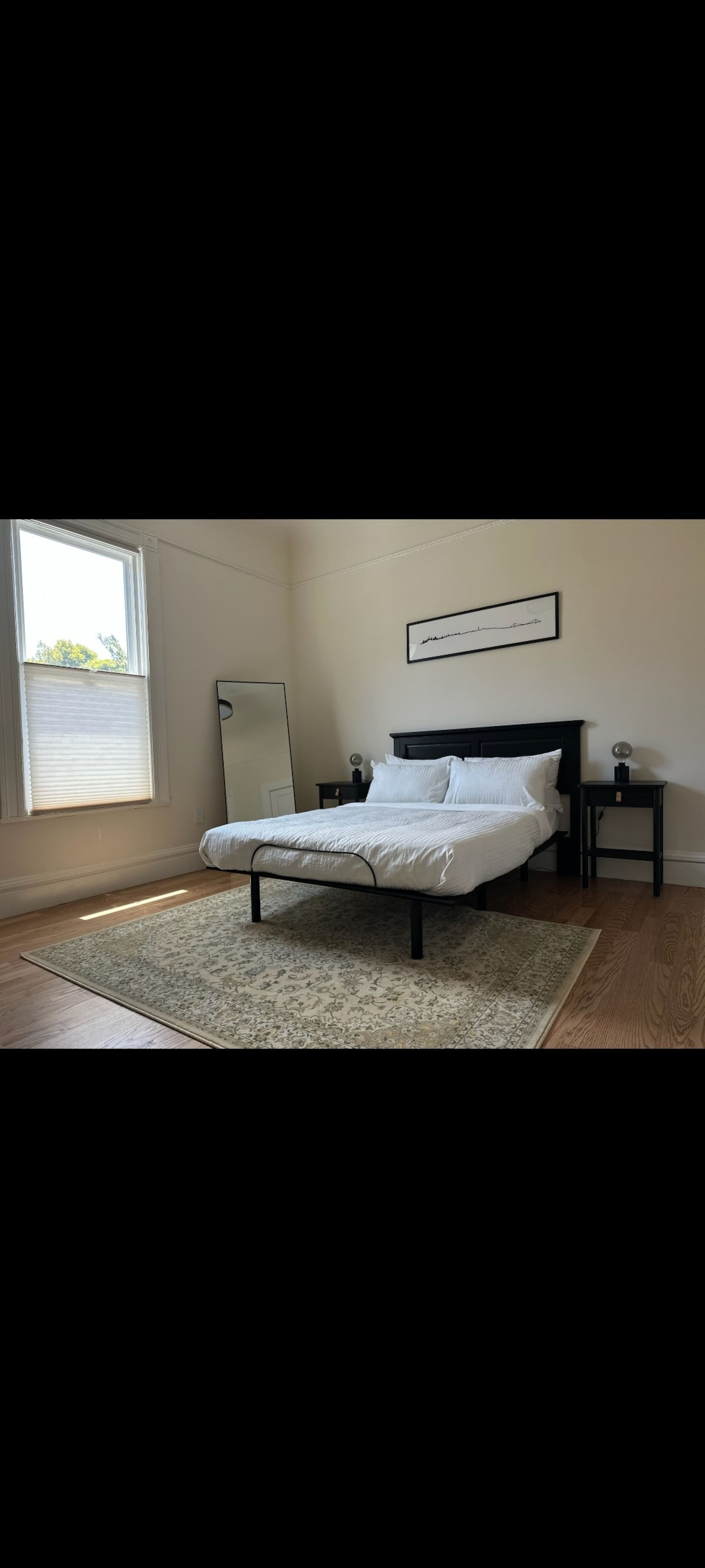 Home in San Francisco · ★5.0 · 4 bedrooms · 6 beds · 2 baths - Image 25
