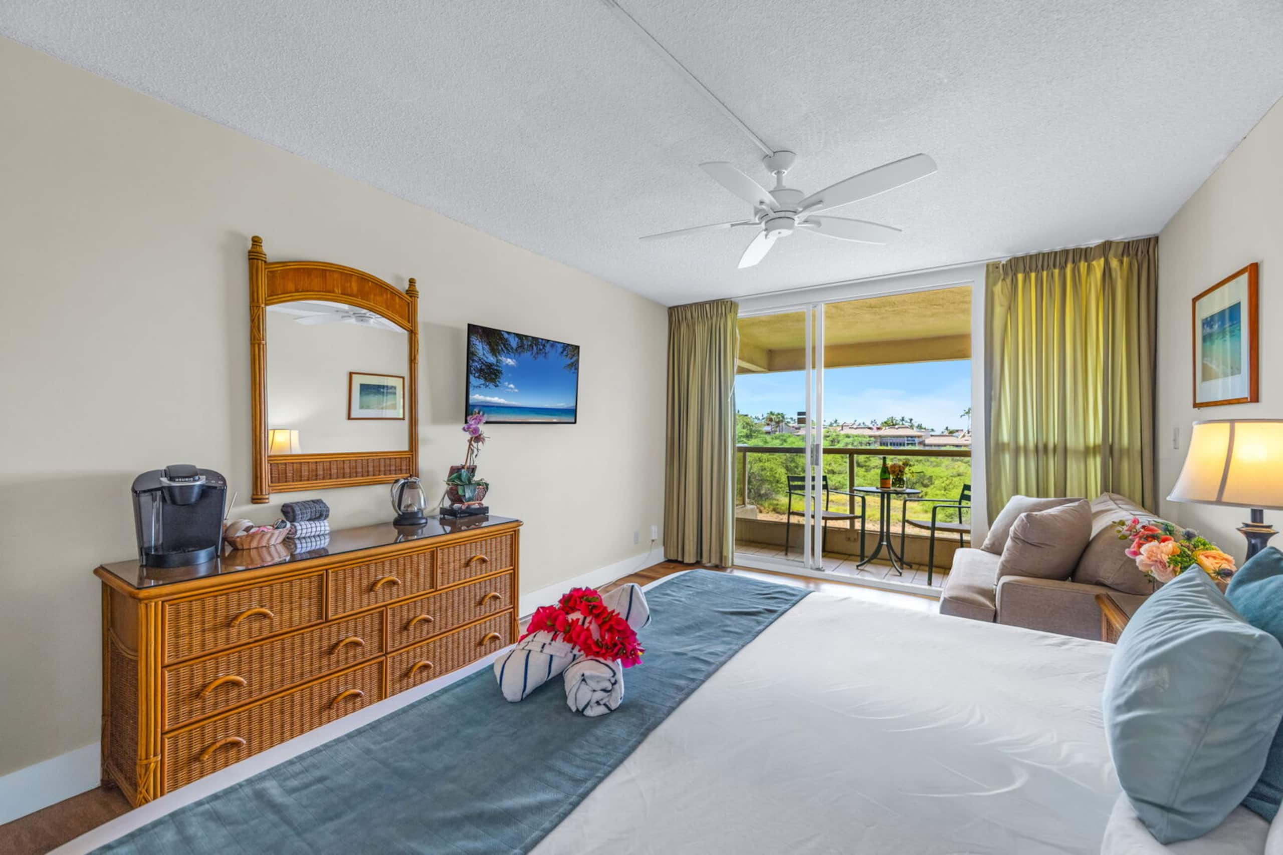 Condo in Kihei · ★4.75 · Studio · 2 beds · 1 bath - Image 3
