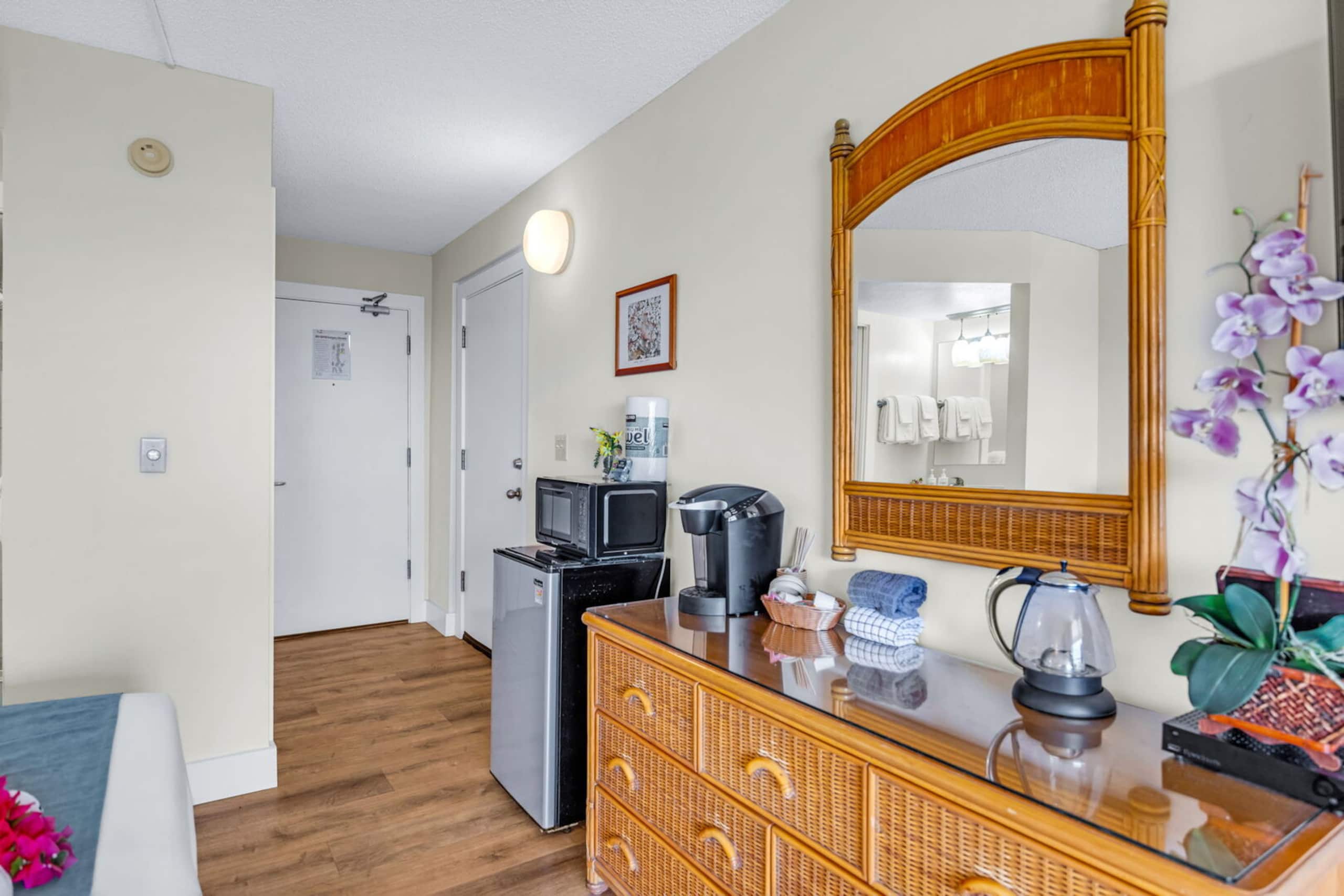 Condo in Kihei · ★4.75 · Studio · 2 beds · 1 bath - Image 5