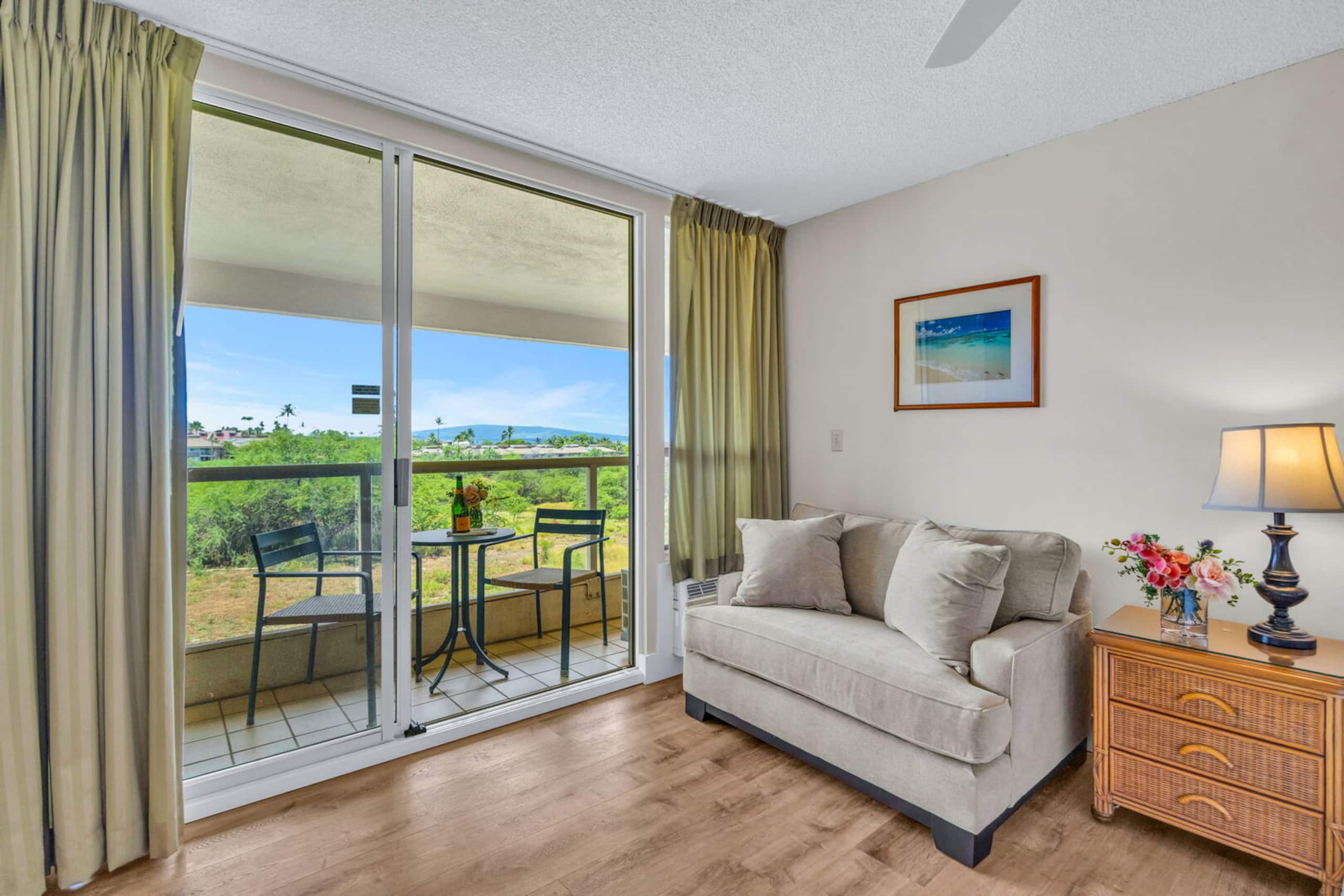 Condo in Kihei · ★4.75 · Studio · 2 beds · 1 bath - Image 2