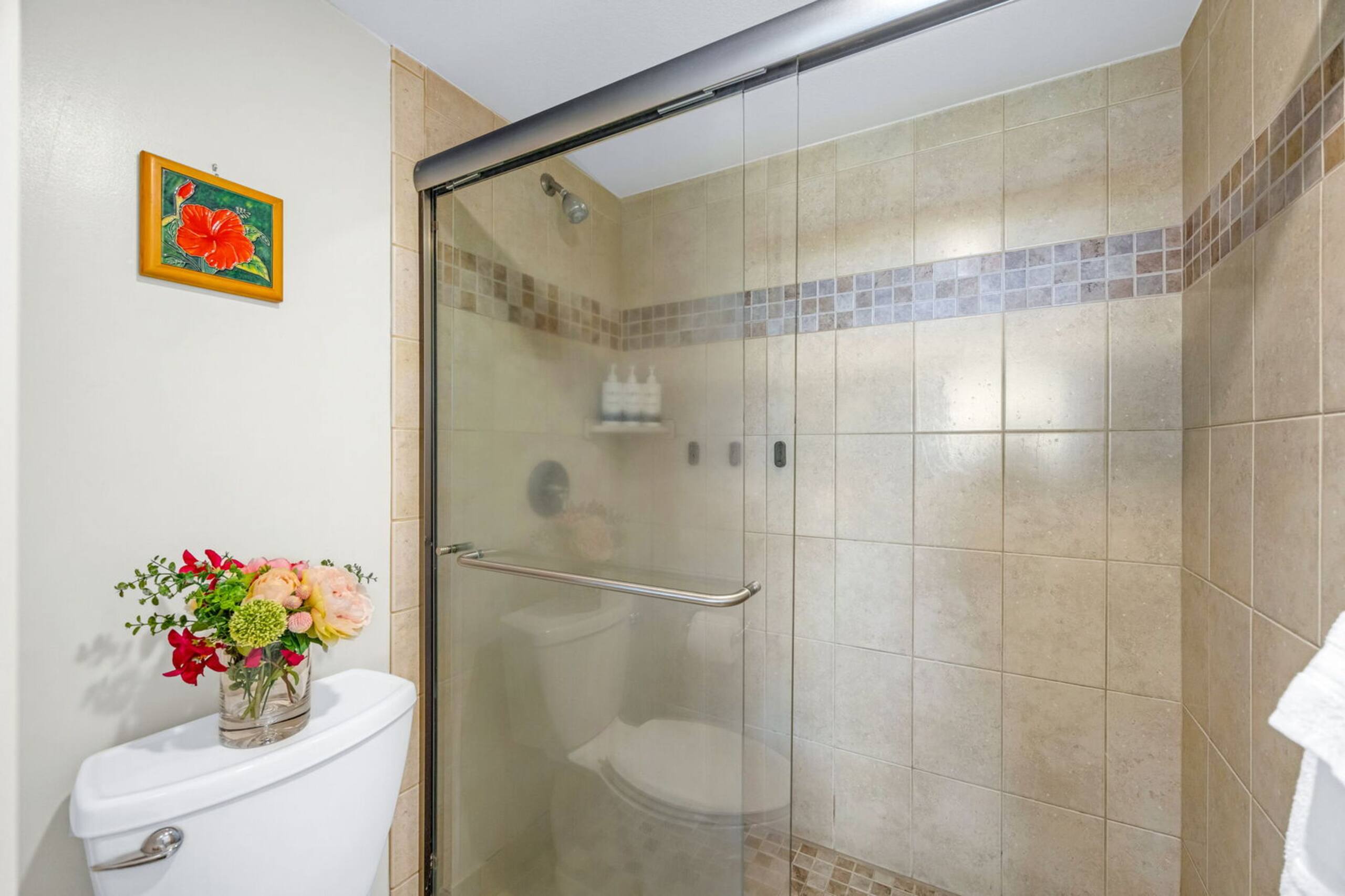 Condo in Kihei · ★4.75 · Studio · 2 beds · 1 bath - Image 10