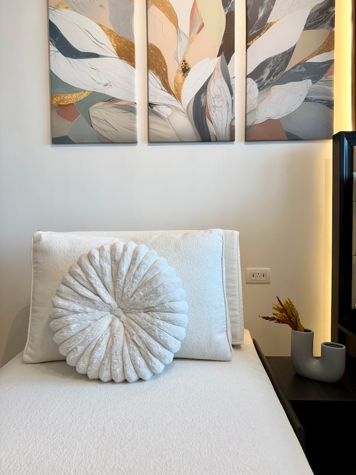 Modern Hotel-style Space With Gym & Pool Access - Pasig