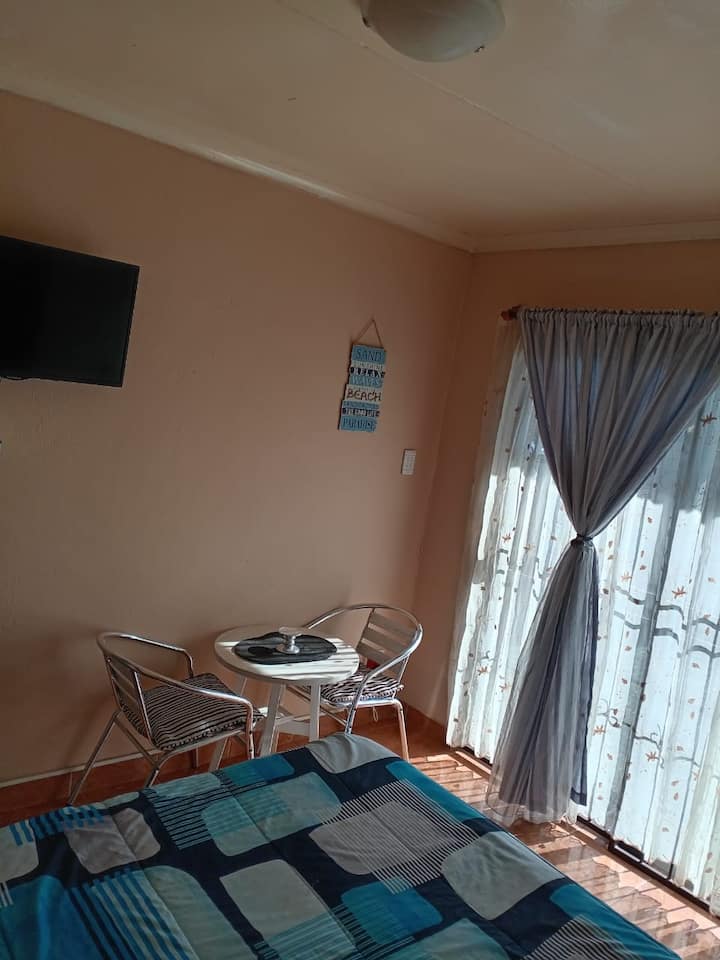 The Cozy Den - Jeffreys Bay