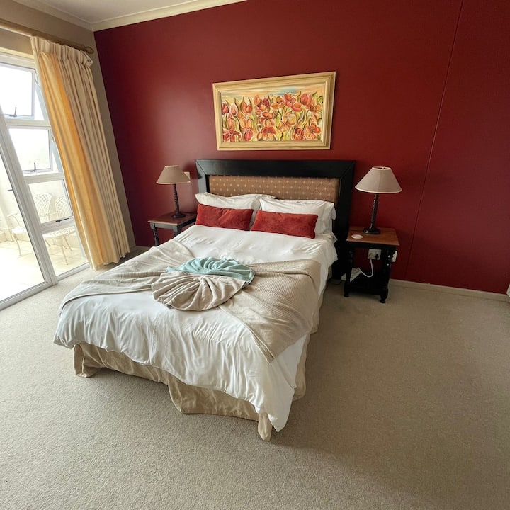 Schlafzimmer 1
