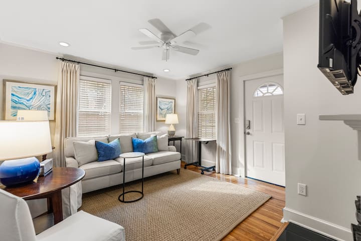 Stylish Downtown Gvl Retreat | 30+ Day Stays - South Carolina