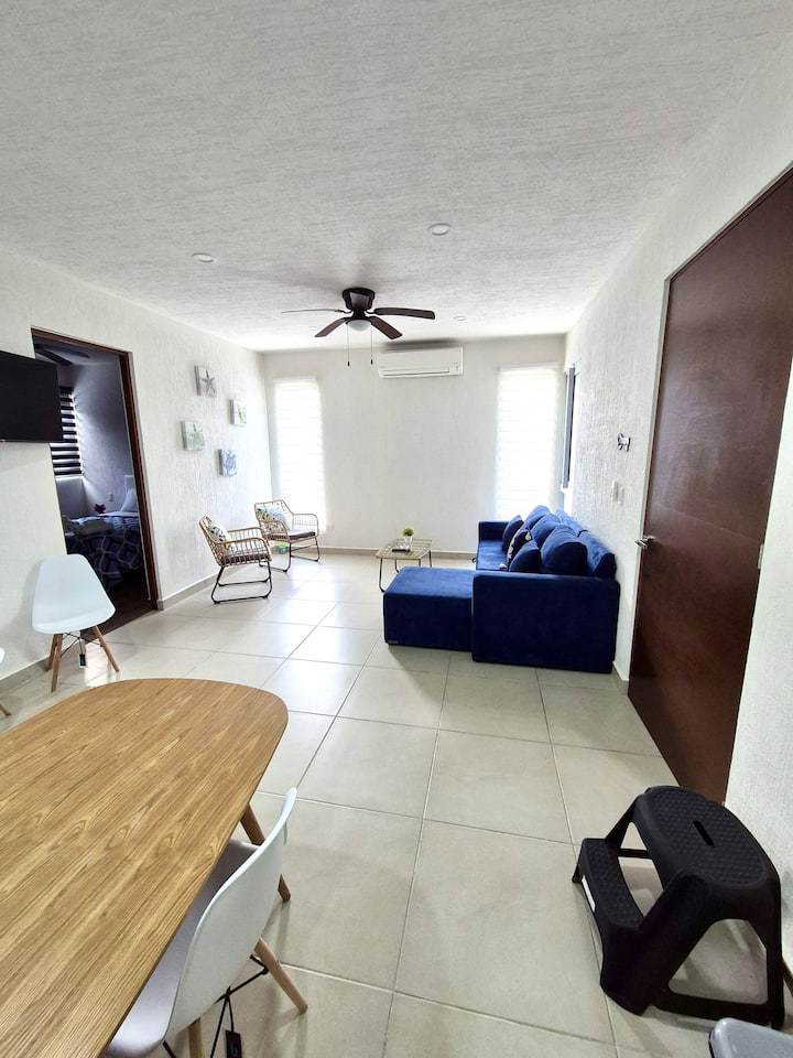 Izba má rozkladaciu pohovku.