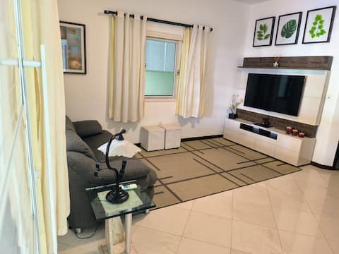 Airbnb em destaque: Green House Piratininga RJ. em Niterói