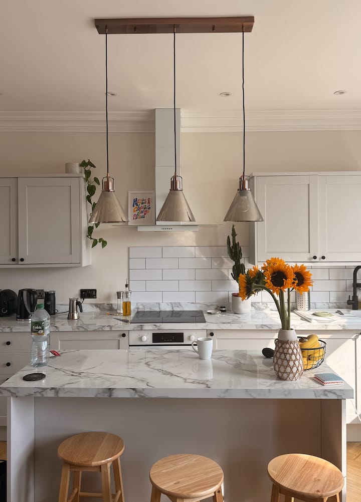 Sunny Flat In Artsy St Leonards | Walk To The Sea - Hastings