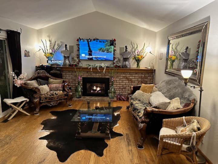 Rare Cupertino Walking Distance To Apple - 1 - Sunnyvale, CA