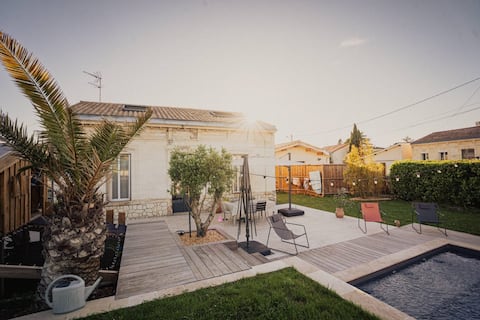 Townhouse with pool
