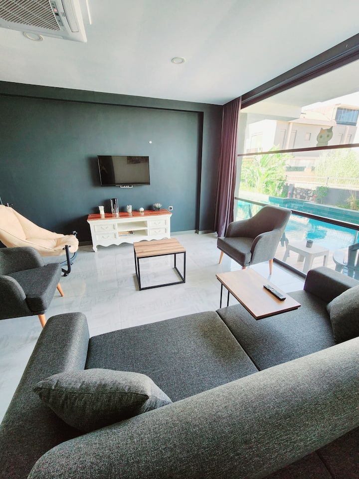 Pool View Townhouse 15 Min Walk To Lara Beach - Antalya