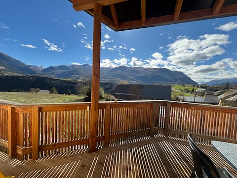 Modern new quiet house