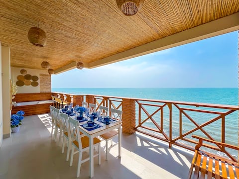 Oceanfront apartment