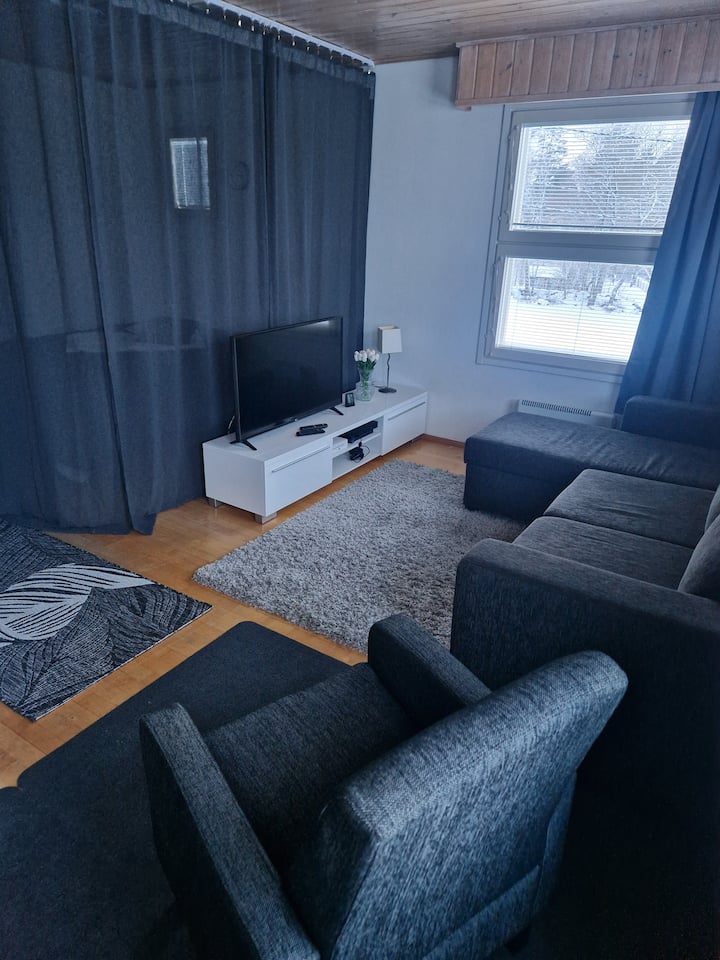 Viihtyisä Ja Valoisa Kaksio Virojoella - Virolahti