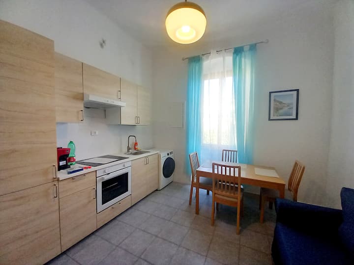 Tora Apartment Near The Station - La Spezia
