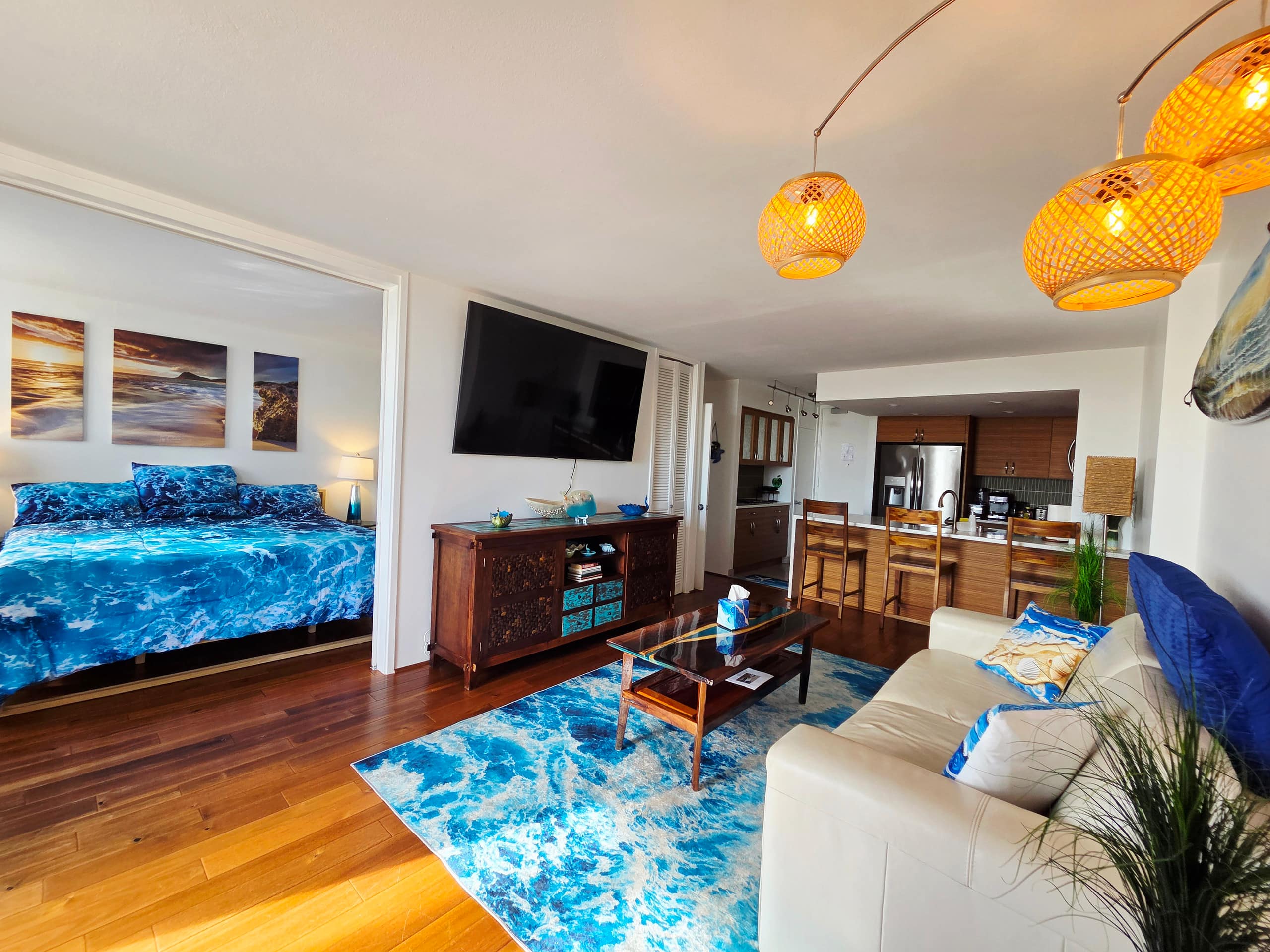 Ocean & Marina View Suite - Image 2