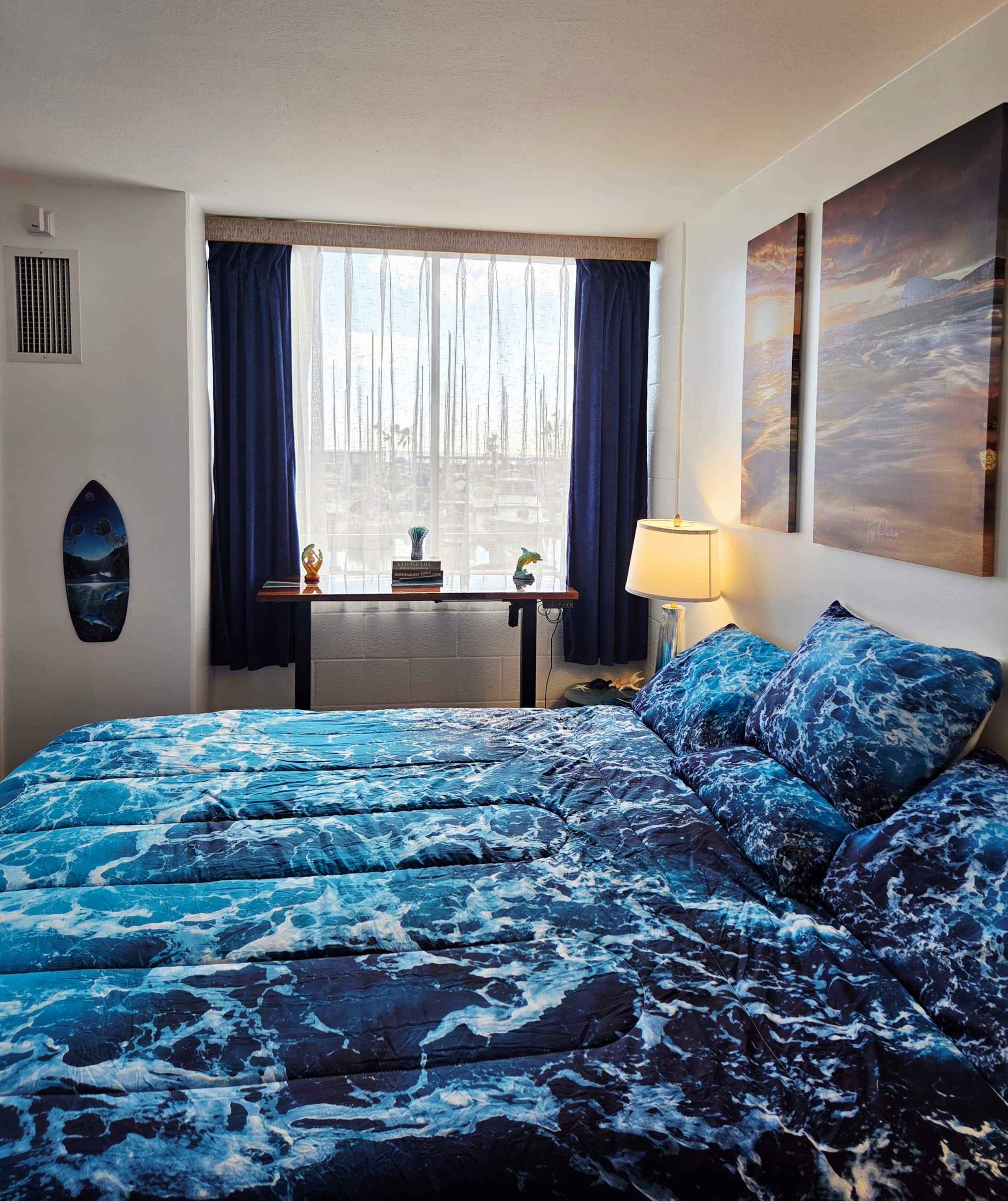 Ocean & Marina View Suite - Image 19