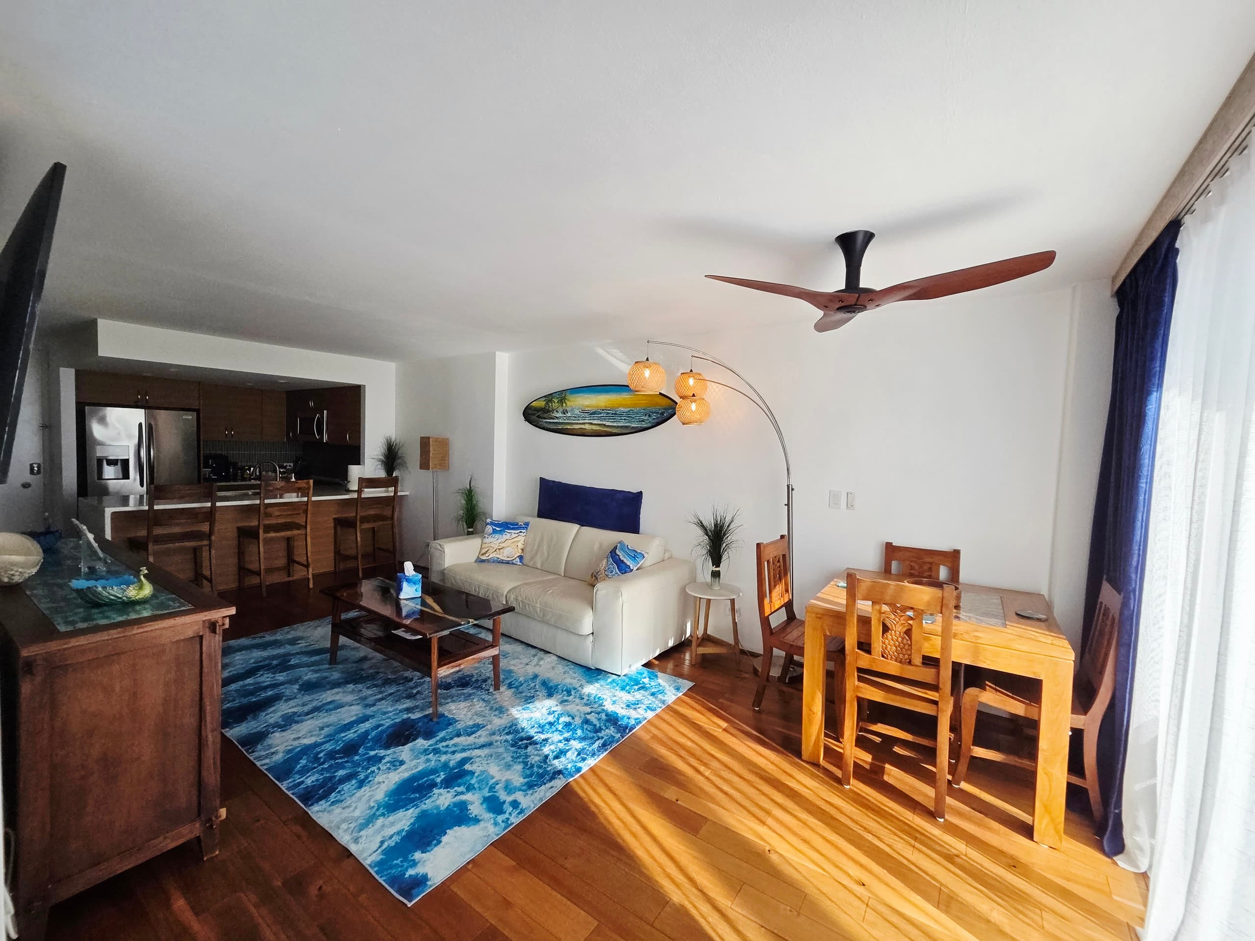 Ocean & Marina View Suite - Image 13