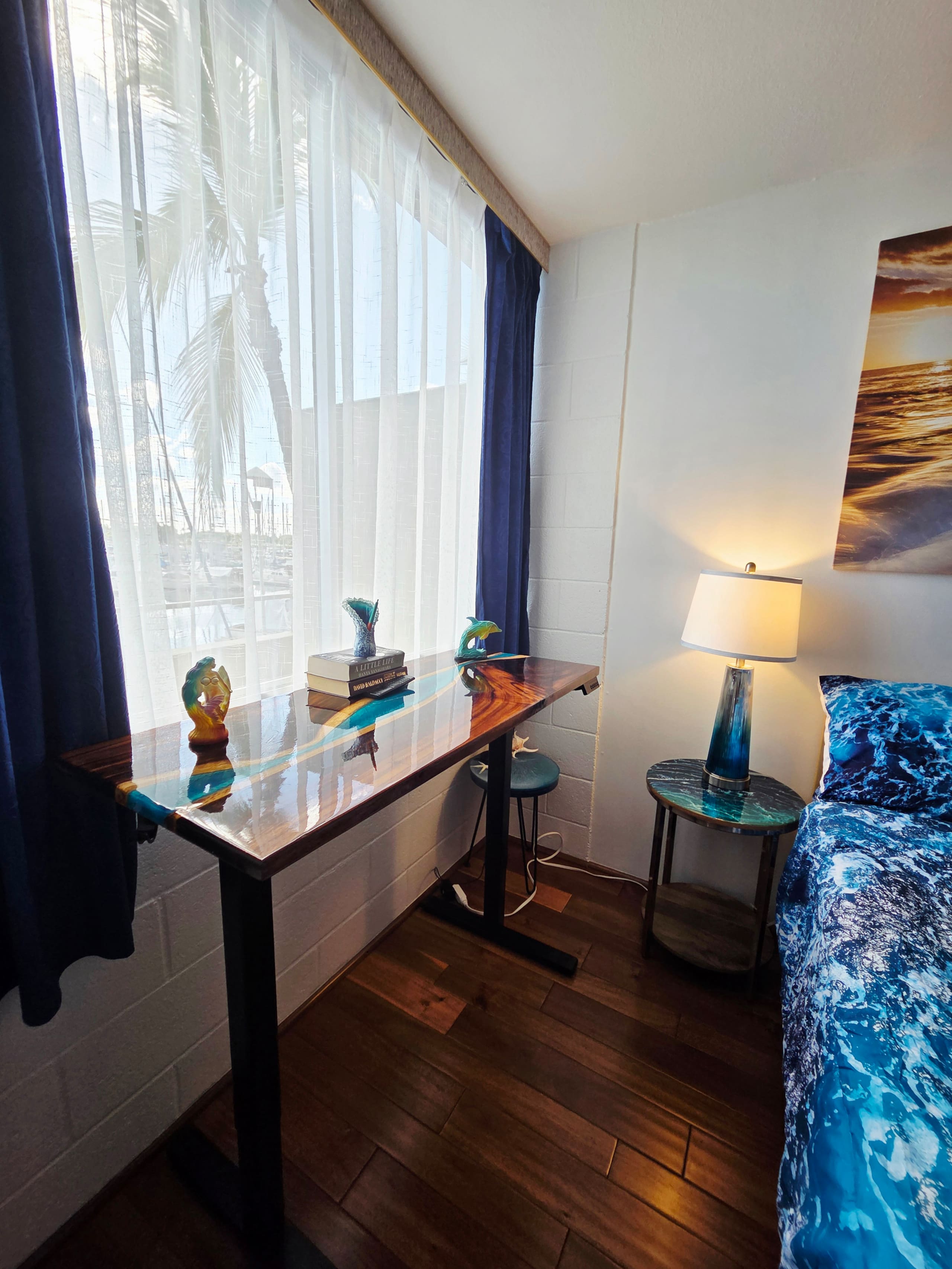 Ocean & Marina View Suite - Image 17