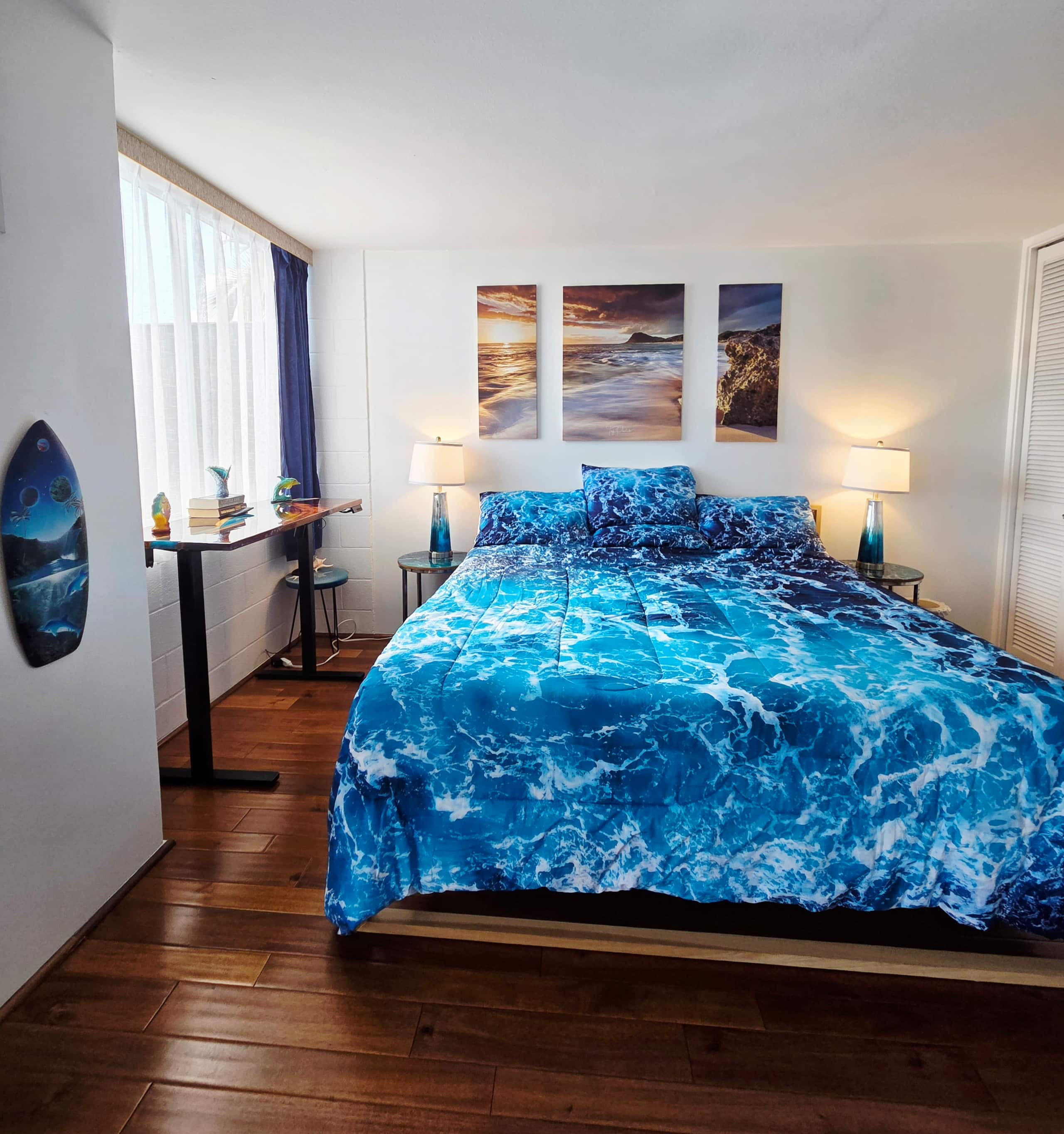 Ocean & Marina View Suite - Image 18