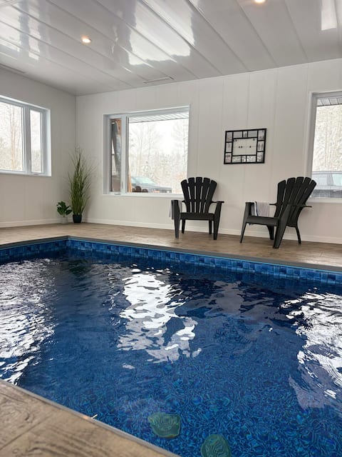 Indoor pool, movie theater, pool/table tennis
