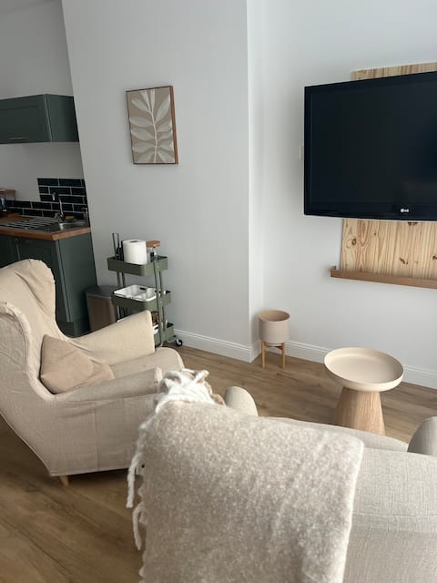 Top Airbnb: La Location des Géants - Apartment with Terrace in Douai
