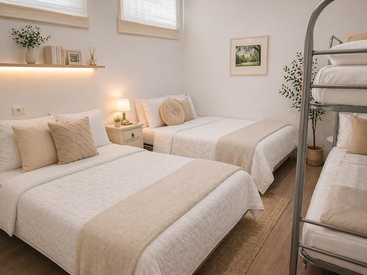 Habitación Privada  6 Personas #108 - Madrid