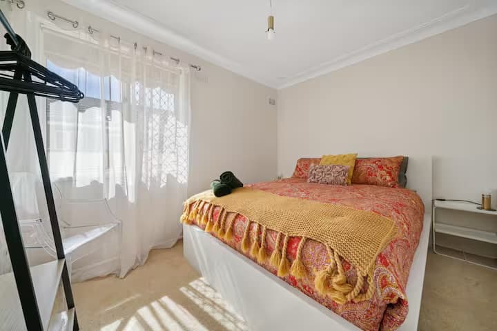 غرفة النوم 2