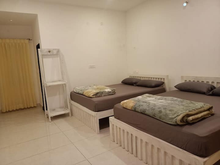 غرفة النوم 1