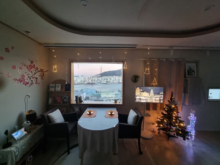 Village culturel de Gamcheon en Corée : Comment visiter les murs arc-en-ciel, le Petit Prince & les sentiers artistiques de Busan 14 메리크리스마스