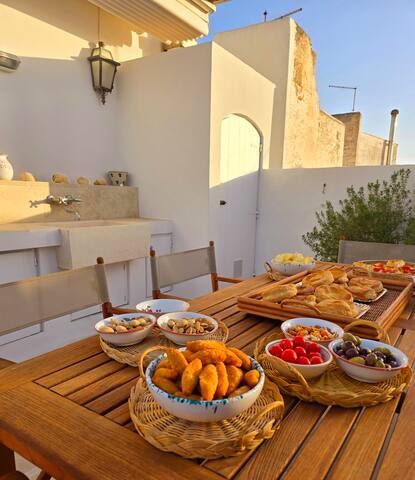 Palazzo Dolce Vita *Sea view terrace*free parking gallery image 2