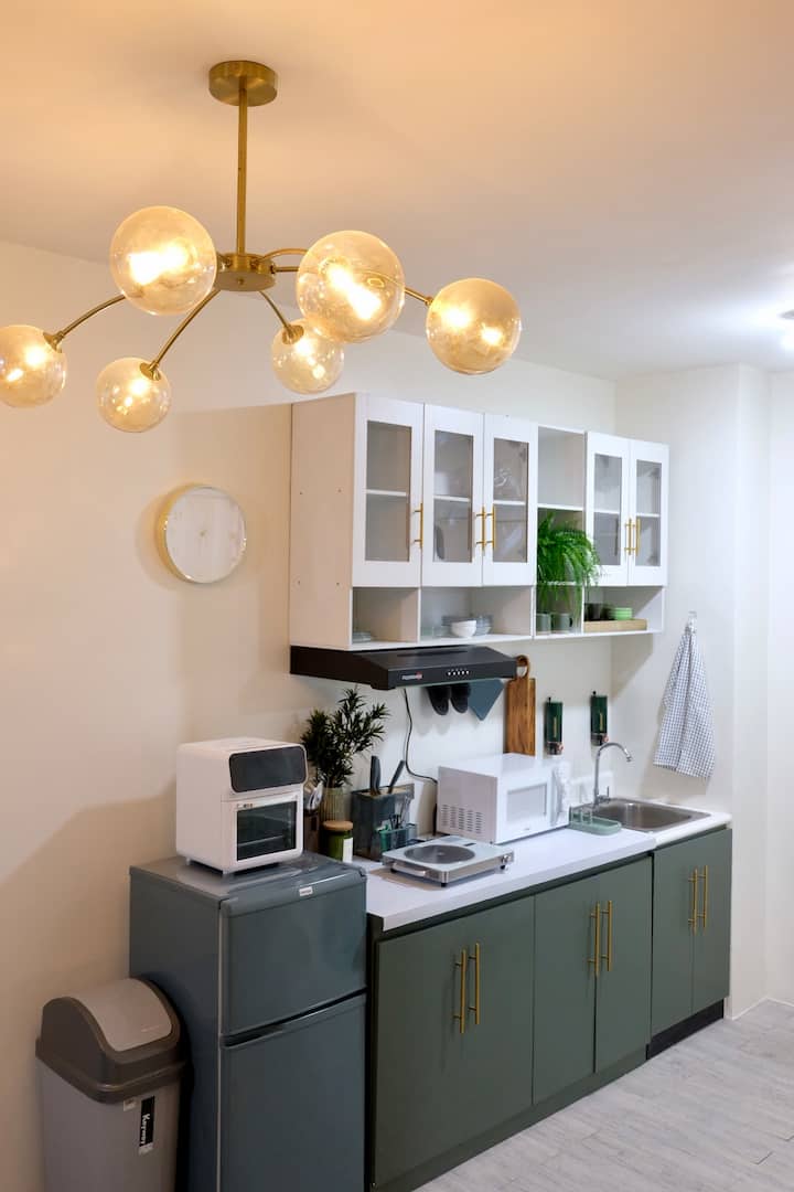 Mountain Retreat Family Room - Calamba