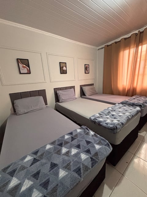 House for up to 6 people – With Garage and Laundry Room