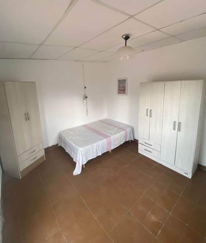 Hermosa Habitación Individual 48bis - La Plata