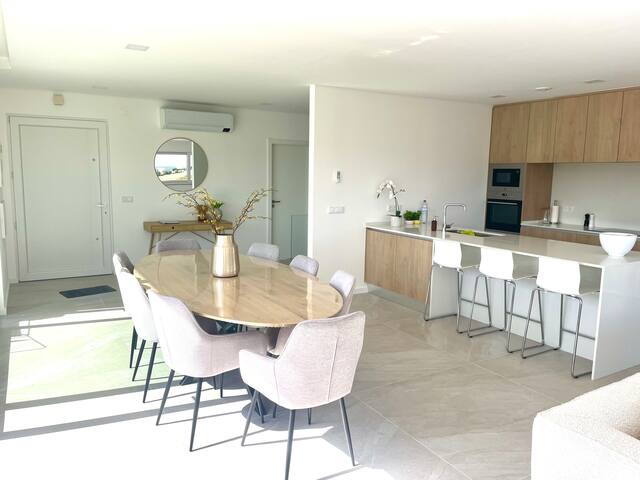 Villa 61 Luxury House. gallery image 4