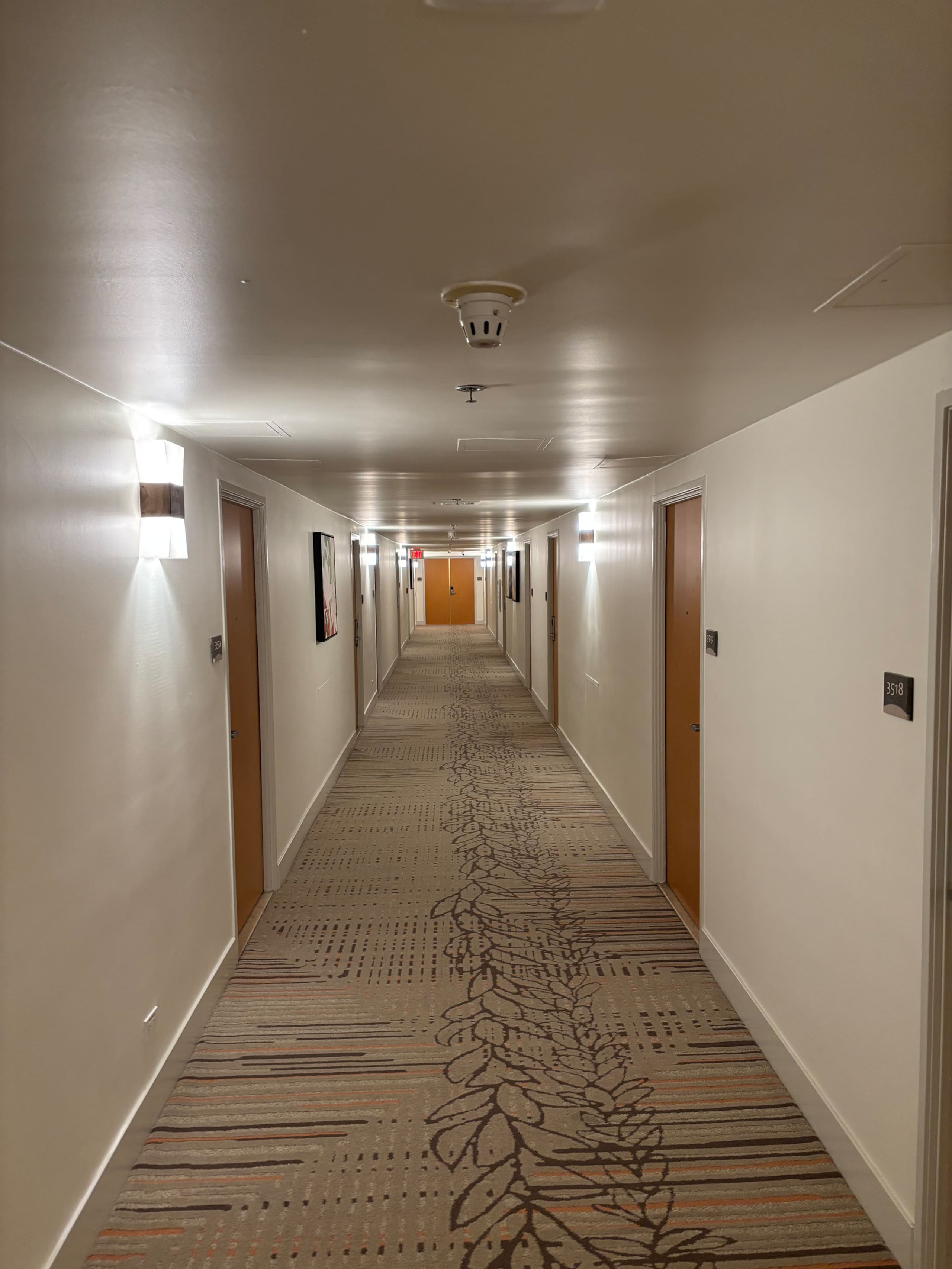 Condo in Honolulu · ★4.93 · 1 bedroom · 2 beds · 1 private bath - Image 31