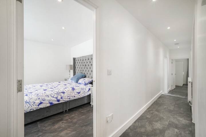 Modern Flat near Wembley stadium gallery image 5