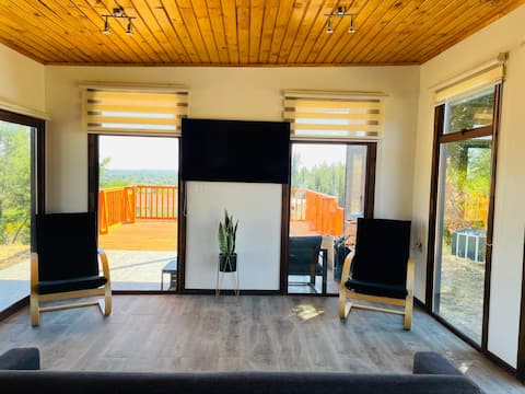Popular Airbnb listing: Alto las Brisas 2 Private Cabin in Quillón