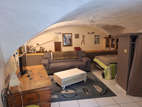 Propriété Airbnb réussie: Pleasant cozy spacious studio à Saint Chaffrey