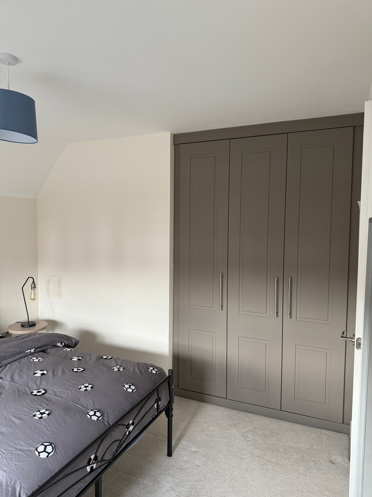 საძინებელი 2