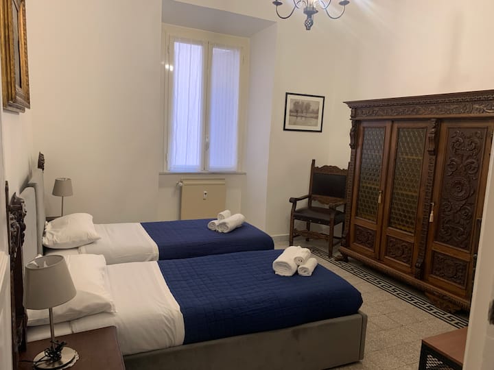 საძინებელი 2