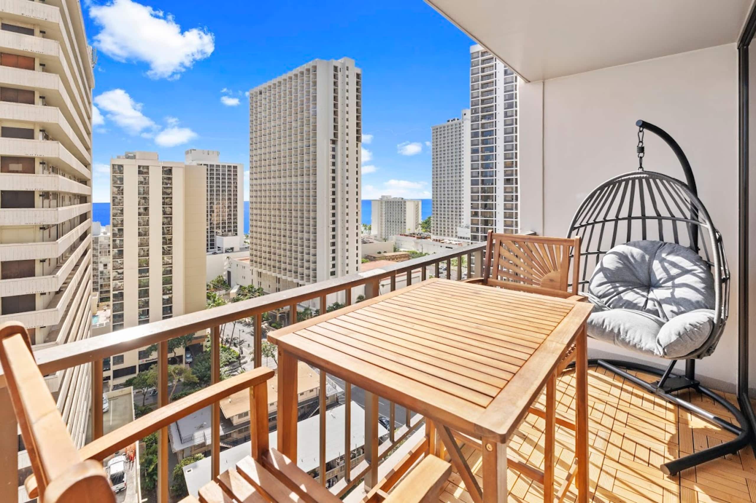 19F-Upscale & Modern 1BR-Waikiki Beach - Image 45