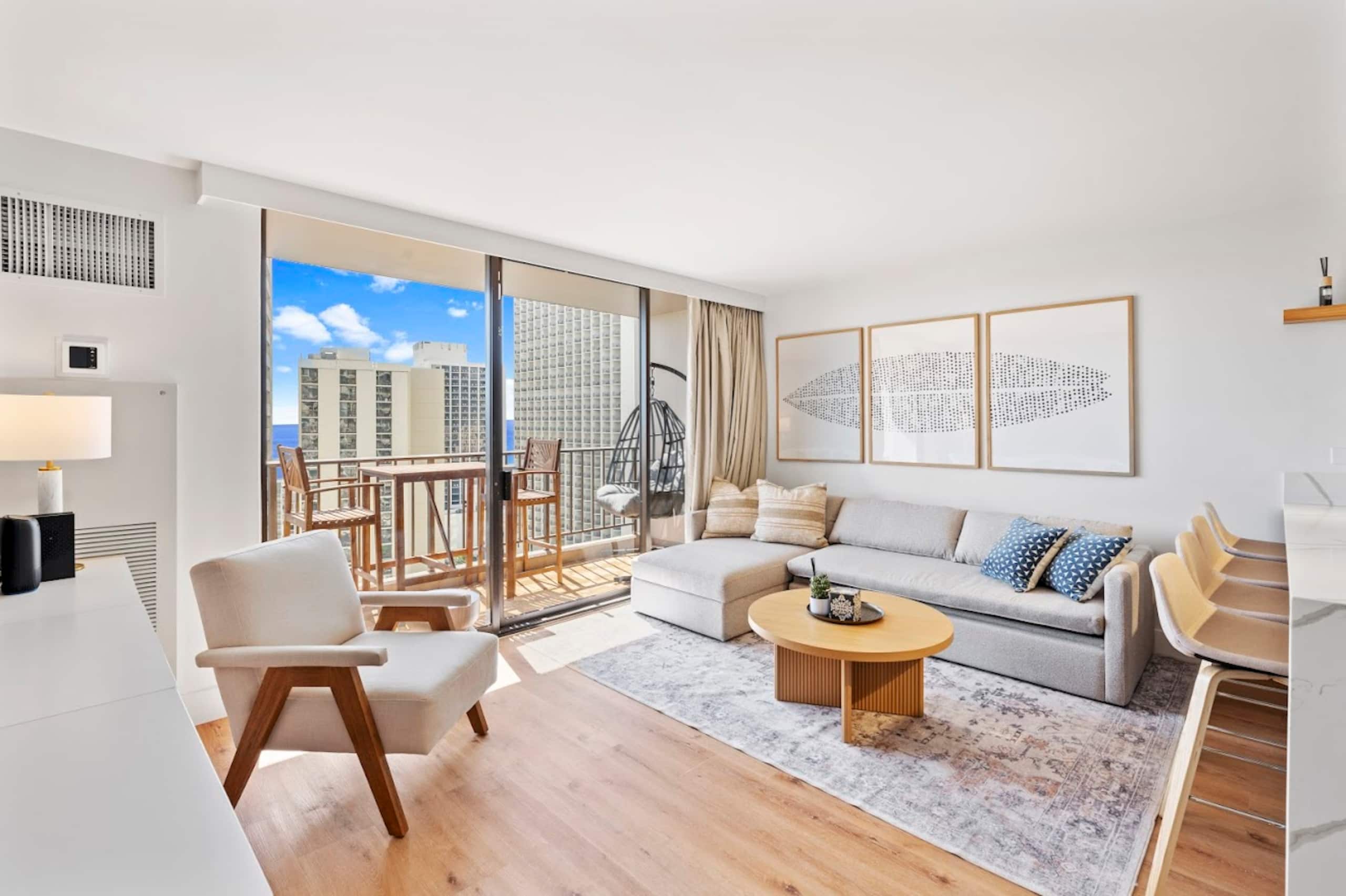 19F-Upscale & Modern 1BR-Waikiki Beach - Image 4