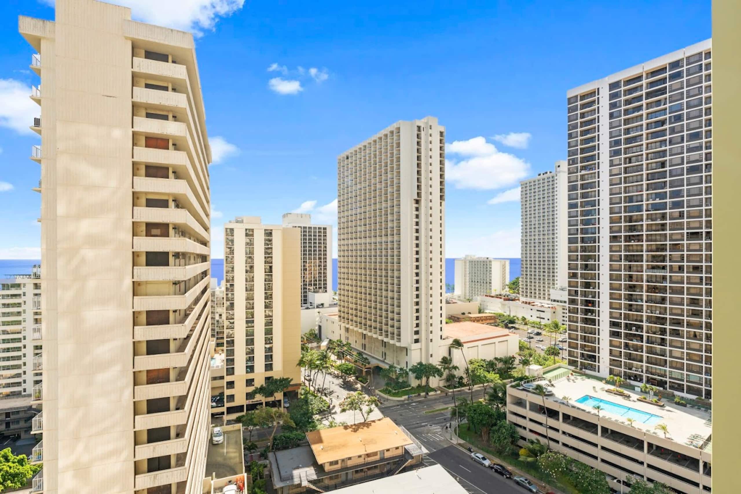 19F-Upscale & Modern 1BR-Waikiki Beach - Image 50