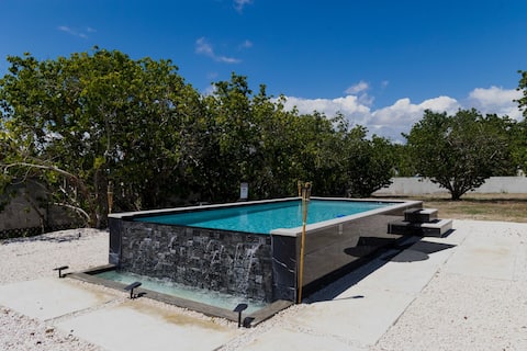 LuKai Beach House - spacious private house with pool