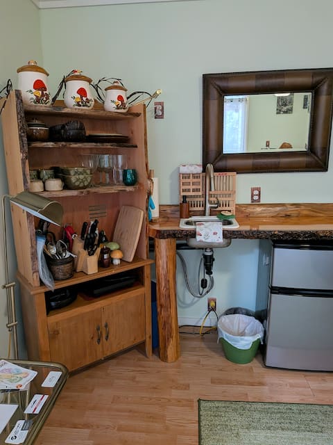 Successful Airbnb property: Forest B&B: Island Paradise with Private Hot Tub in Southern Gulf Islands