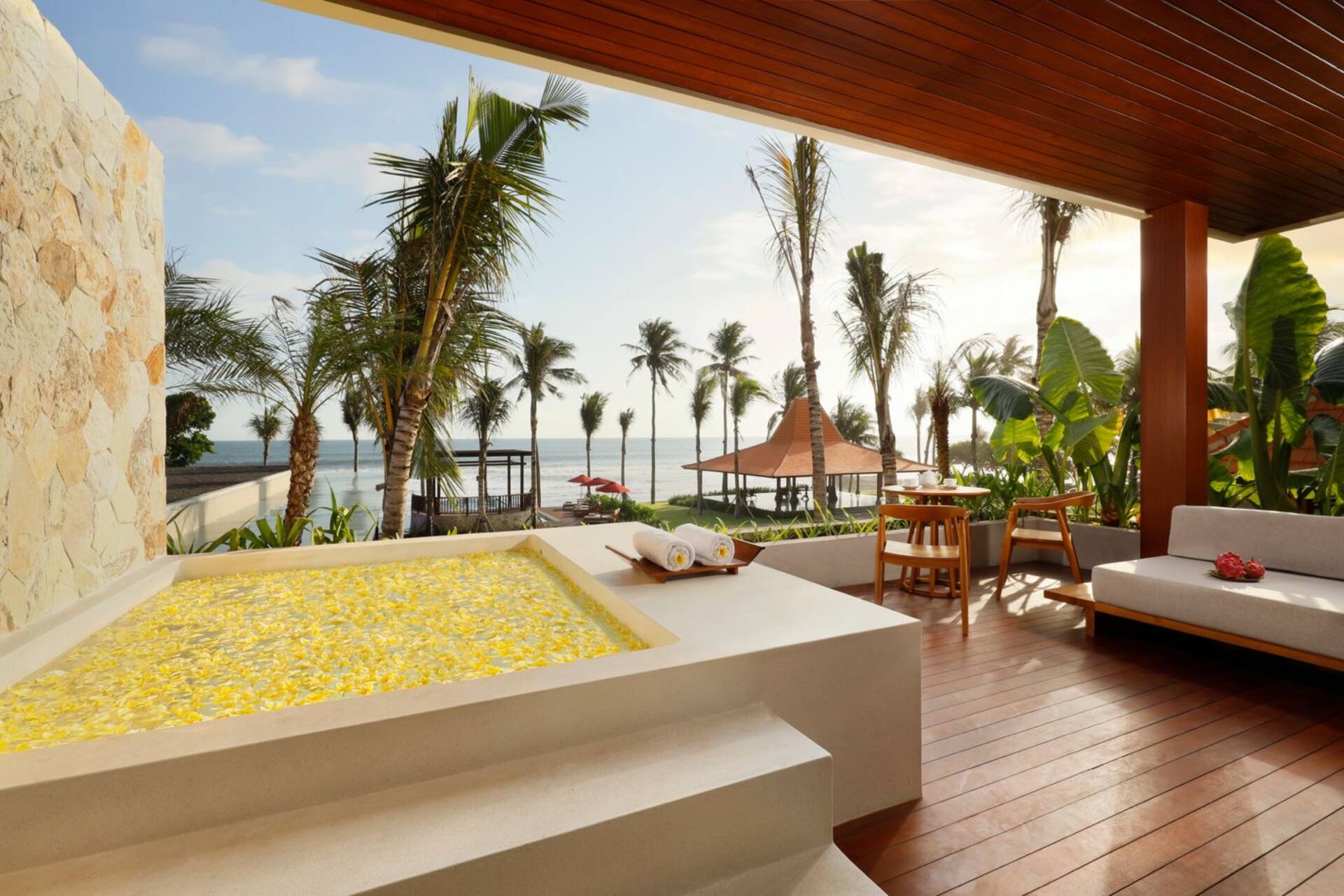 Oceanfront Jacuzzi Escape Room in Bali 2